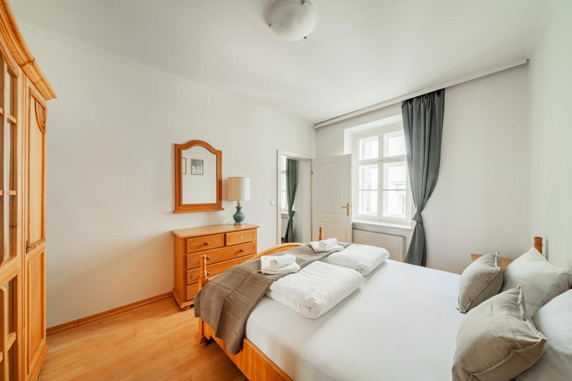 Big Ceasars Volkstheater Close To City Center Wien Ngoại thất bức ảnh